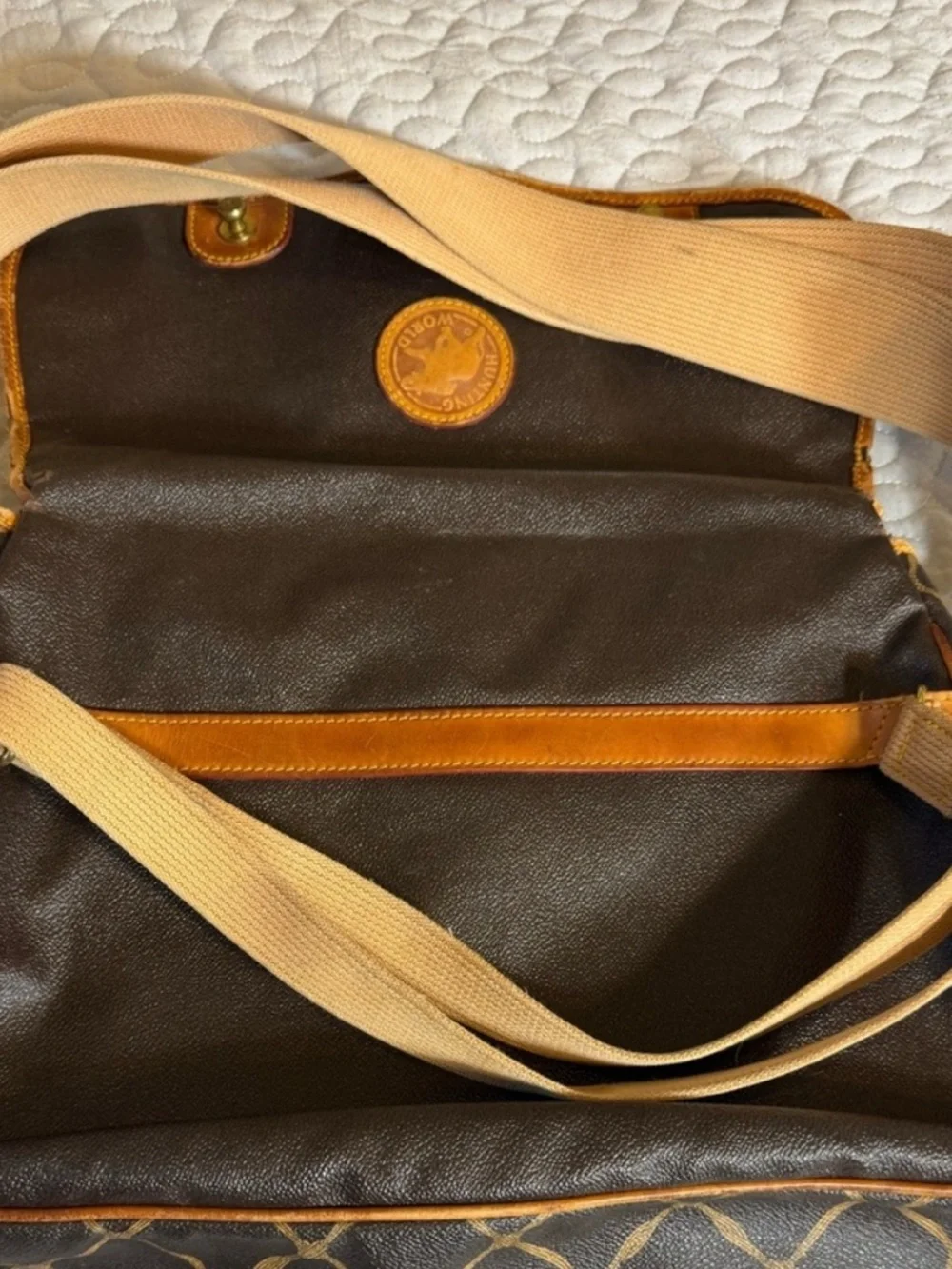 Hunting World Vintage Shoulder Bag Messenger Canvas Leather Khaki